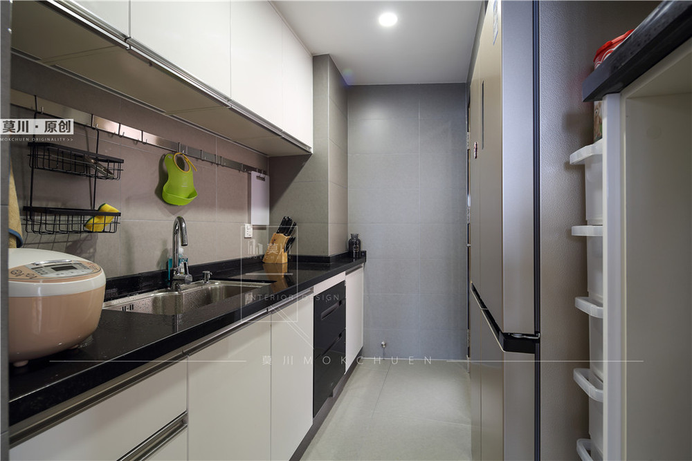 保利悅都廚房實景圖