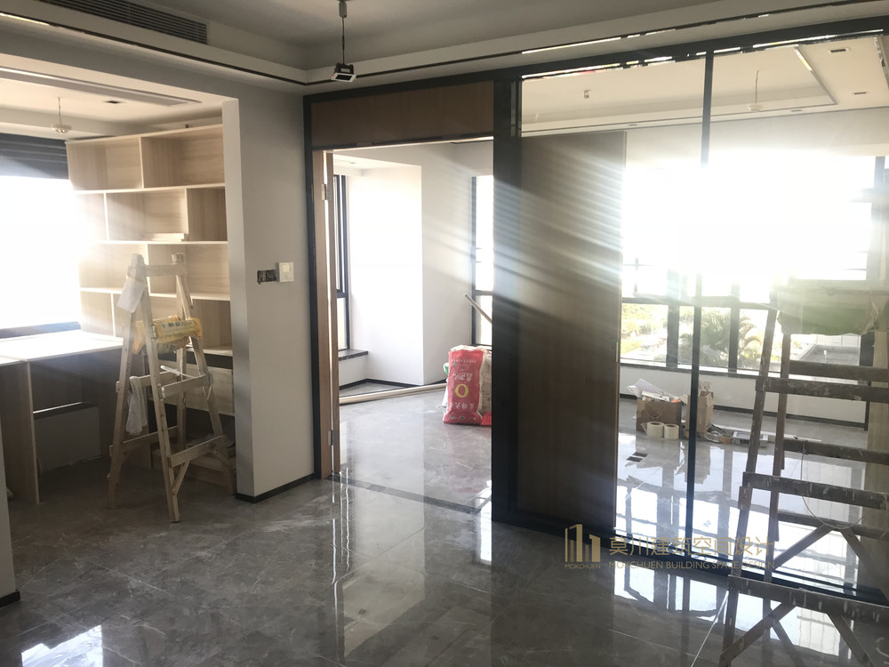 佳兆業(yè)中心辦公室裝修現(xiàn)場施工圖 佳兆業(yè)中心辦公室裝修現(xiàn)場施工圖