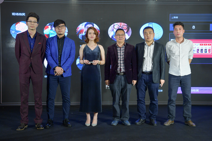 抽獎(jiǎng)環(huán)節(jié)幸運(yùn)兒