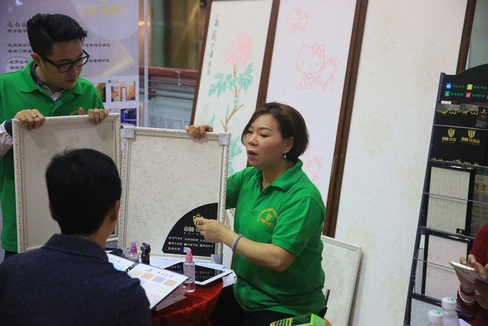 業(yè)主挑選硅藻泥