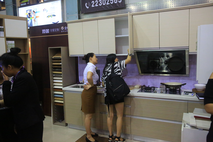 業(yè)主挑選櫥柜