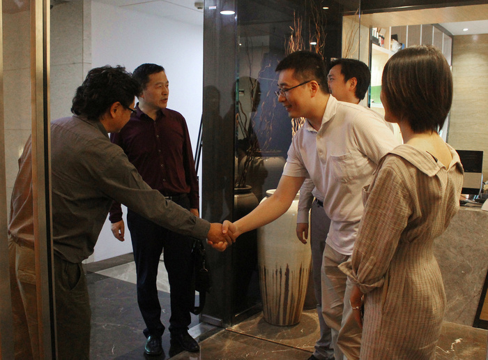 莫川管理層接待西南民族大學(xué)領(lǐng)導(dǎo) 莫川管理層接待西南民族大學(xué)領(lǐng)導(dǎo)