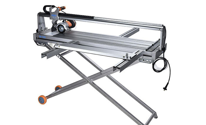電動(dòng)磁磚切割機(jī).jpg